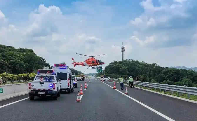三都高速公路汽车救援案例